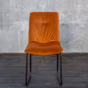 Der elegante Stuhl ZITA von KAWOLA verleiht jedem Raum etwas modernes. Die Kombination des hochwertigen