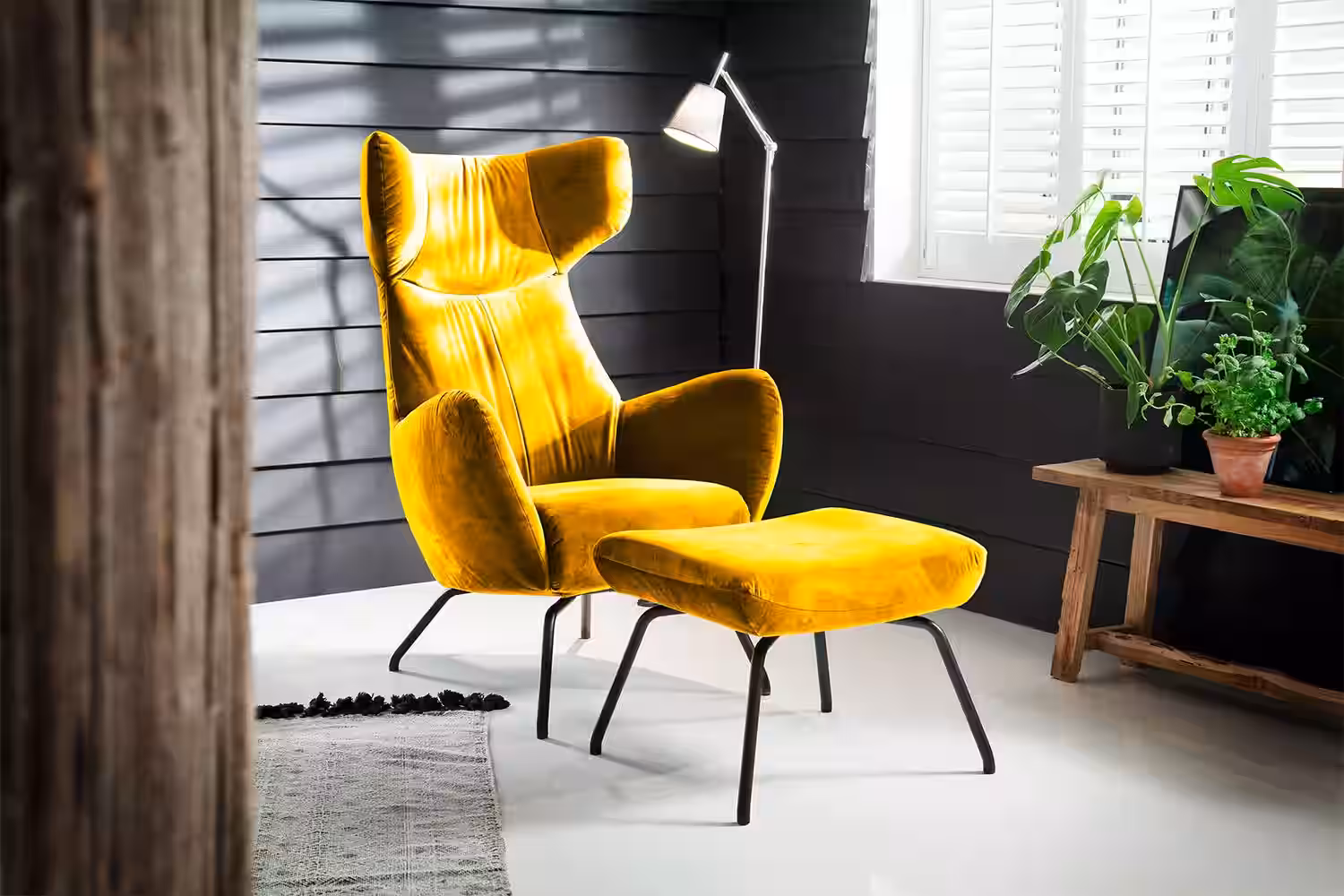 Mit dem KAWOLA Relaxsessel LOTTE können Sie die Strapazen des Alltags hintern sich lassen und einfach mal so richtig entspannen! Mit seinem ebenso klassischen wie zeitlos modernen Design passt er i...