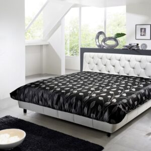 Das luxuriöse Polsterbett MARSA verwandelt Ihren Schlafbereich in einen wahren Hingucker. Das Bett ist mit einem qualitativen und hochwertigen Leder bezogen und das Kopfteil ist aufwendig versteppt...