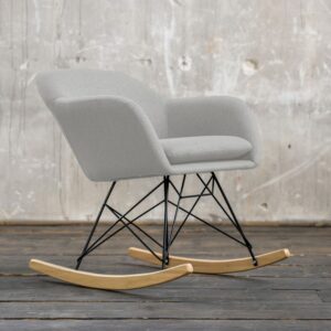 Lange Zeit wurde dem Schaukelstuhl keine Aufmersamkeit zu teil. Erst in der letzten Zeit wurde dieses Thema im Bereich der Möbel wieder neu aufgegriffen und neu interpretiert. Die Eigenschaften des...