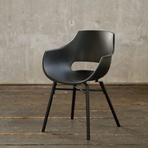 Der KAWOLA Stuhl ZAJA vereint industrielles und modernes Wohndesign. Hier können Sie sich bequem zurücklehnen und stilvoll speisen. Mit dem Esszimmerstuhl ZAJA steht gemütlichen Stunden zum Arbeite...