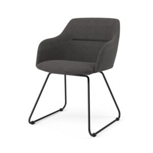 Der Esszimmerstuhl MALIM ist durch