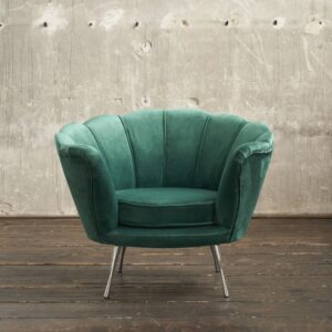 Dieser Sessel aus der NARLA Reihe der Marke KAWOLA verleiht jedem Raum sofort ein wenig Glamour. Der hochwertige Stoffbezug in Samtoptik in Kombination mit den wunderbar filigranen Metallfüßen und ...