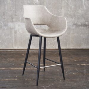 Der moderne Barhocker ZAJA von KAWOLA verbindet stilvolles Design mit hohem Sitzkomfort. Dieser Barstuhl mit Rückenlehne ist nicht nur ein optisches Highlight
