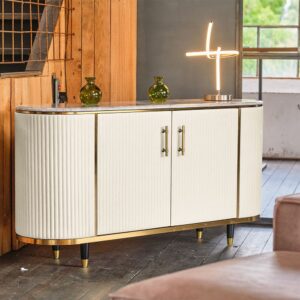Das KAWOLA Sideboard MARIA ist ein Eyecatcher in jedem Zuhause. Sein nostalgisches Retro-Design im 50er-Jahre-Stil zeichnet sich besonders durch den Materialmix aus. Die Platte aus hellgrauem Marmo...