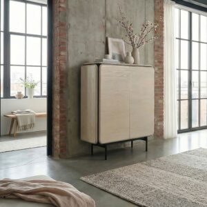 Das Highboard AVRIL von KAWOLA überzeugt durch seine klare