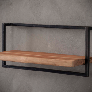 Das KAWOLA Wandregal ERGEA in 65 cm Größe ist eine perfekte Verbindung aus natürlicher Ästhetik und industriellem Design. Es besteht aus einem 61 cm breiten Regal aus massivem Akazienholz