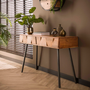 Der Schminktisch ANYL von KAWOLA ist ein Meisterstück natürlicher Ästhetik und robusten Designs. Gefertigt aus massivem Akazienholz